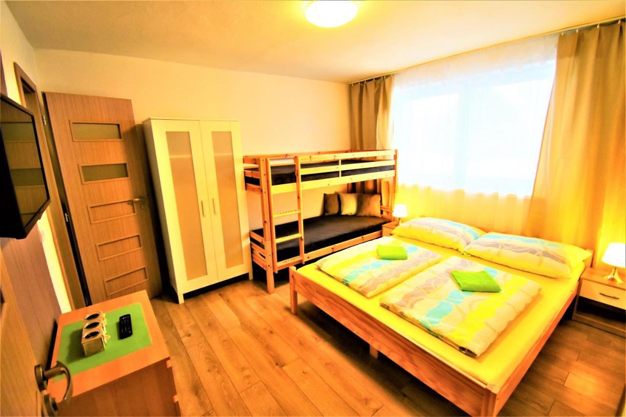 Hotel Penzion Privat Siesta Liptovský Mikuláš Exterior foto