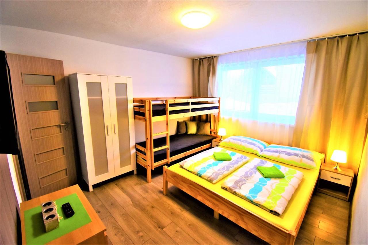 Hotel Penzion Privat Siesta Liptovský Mikuláš Exterior foto